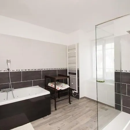 Comme Chez Soi En Champagne Apartment